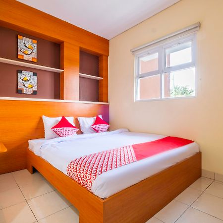 Oyo 2947 Cluster Harris Home Stay & Kos Cimindi Zewnętrze zdjęcie