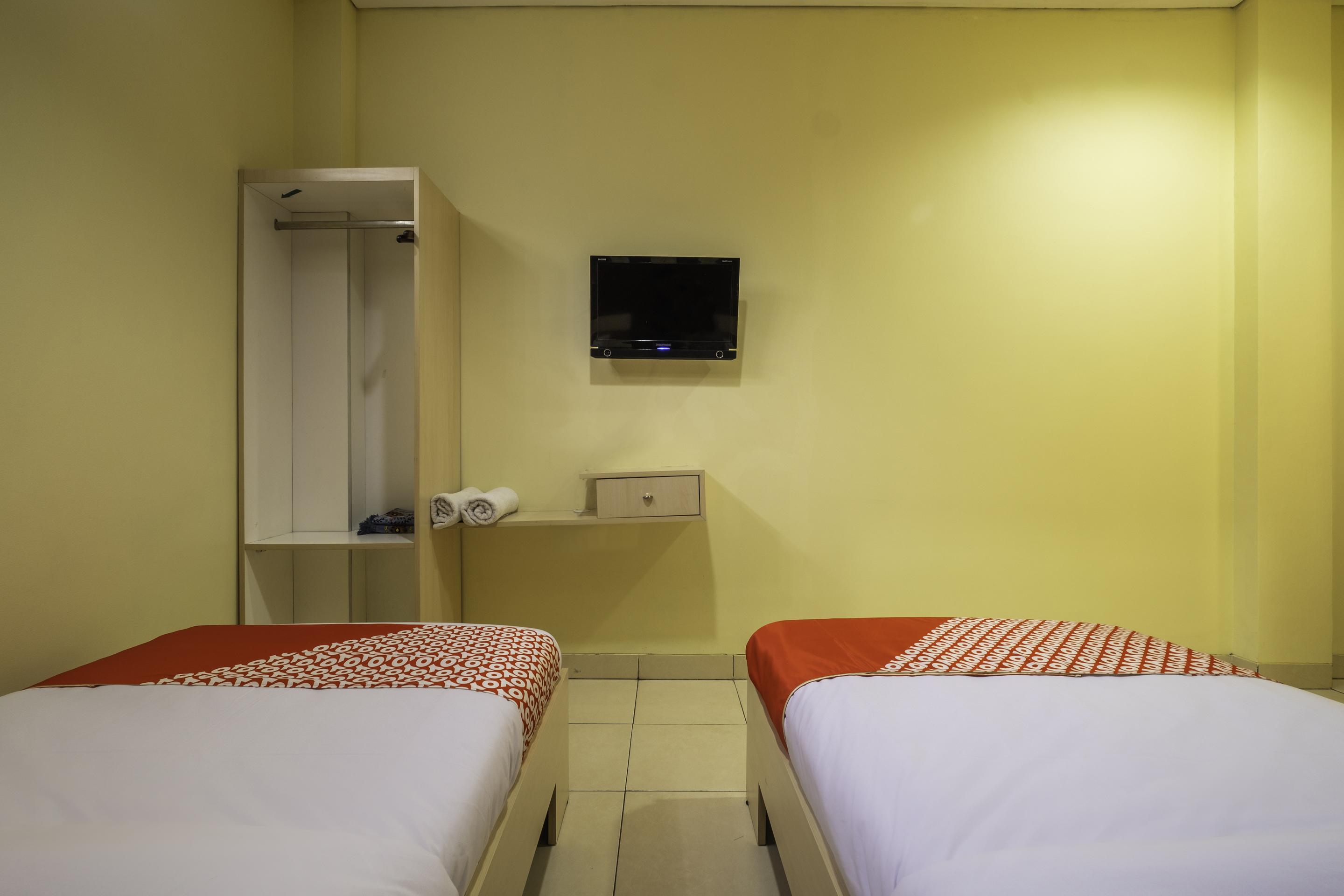 Oyo 2947 Cluster Harris Home Stay & Kos Cimindi Zewnętrze zdjęcie