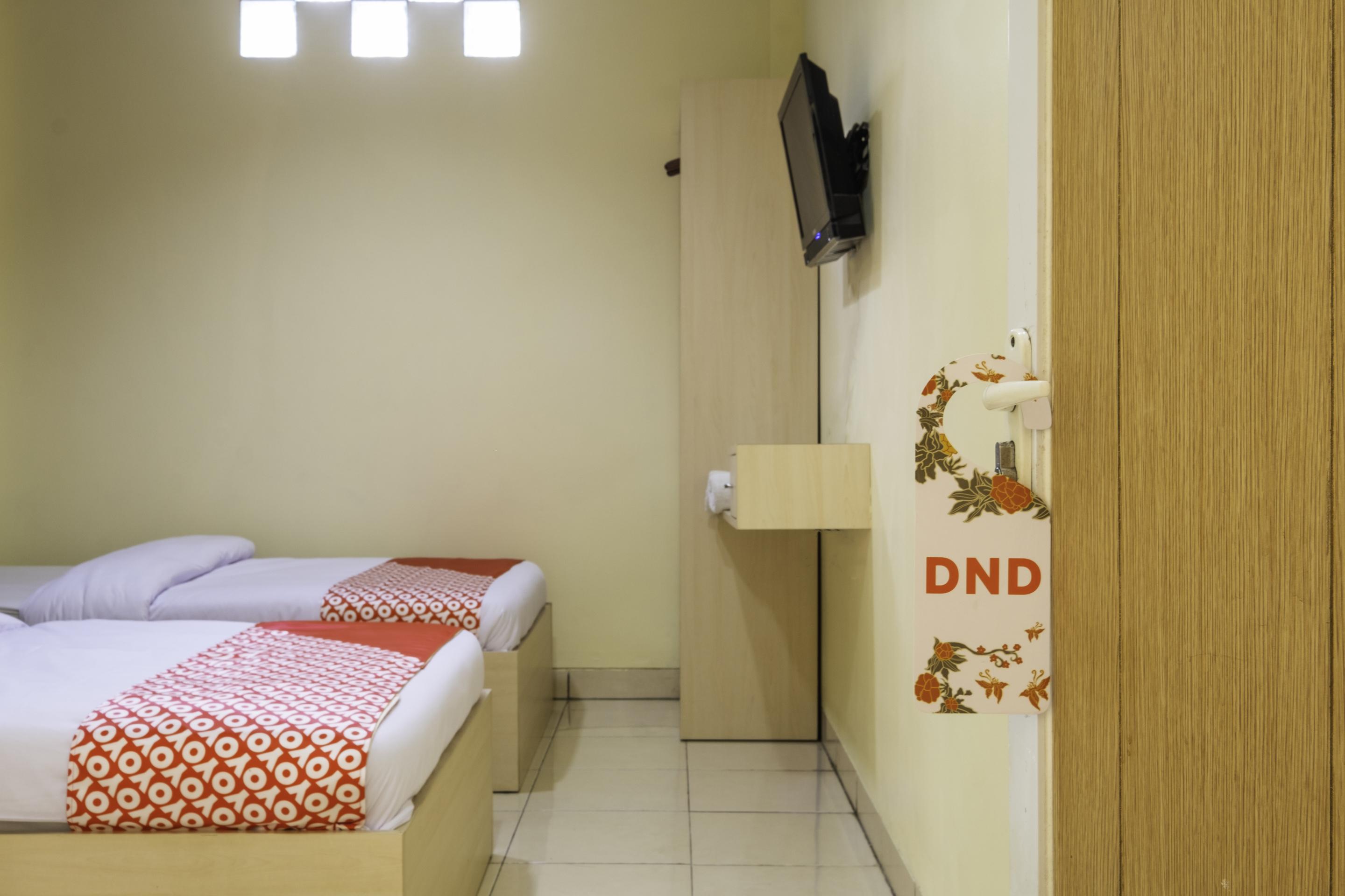 Oyo 2947 Cluster Harris Home Stay & Kos Cimindi Zewnętrze zdjęcie