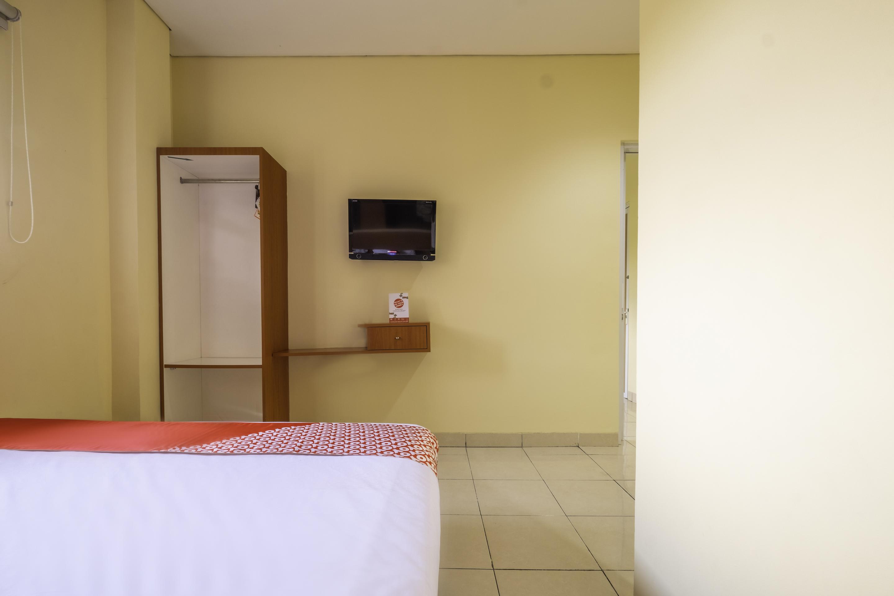 Oyo 2947 Cluster Harris Home Stay & Kos Cimindi Zewnętrze zdjęcie