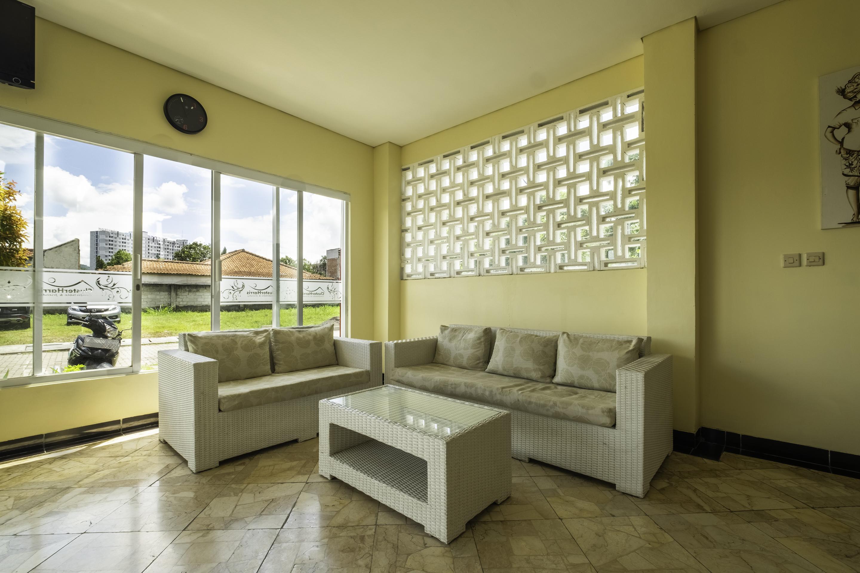 Oyo 2947 Cluster Harris Home Stay & Kos Cimindi Zewnętrze zdjęcie